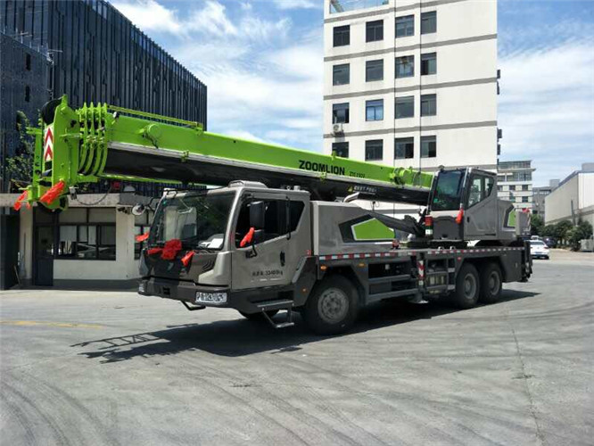 岑巩县跨街广告牌的高空安装注意事项