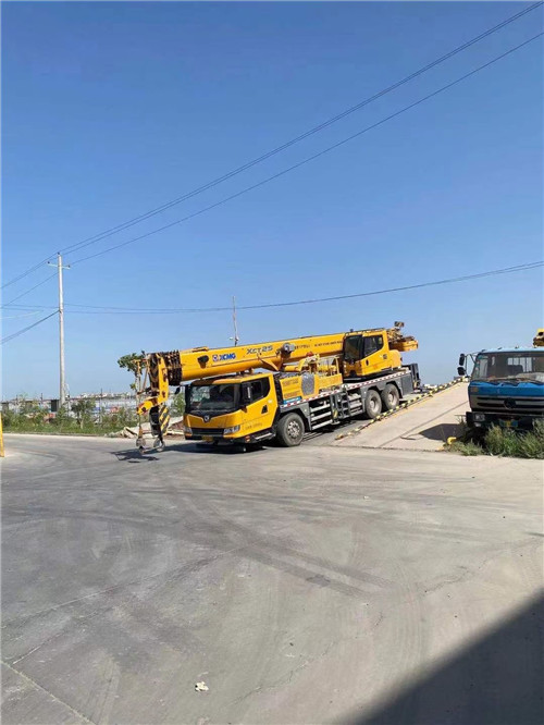 岑巩县吊车作业时，可能会产生哪些额外收费项目？